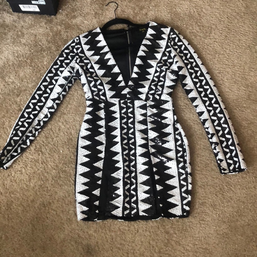 Dress - Picture 2 of 2